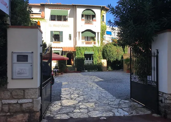 Hotel La Marjolaine 2*